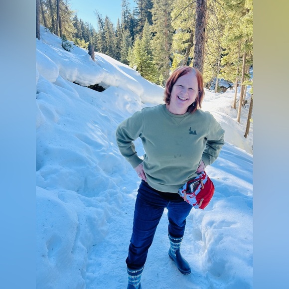 Men’s REI Olive Green Crewneck Sweater - Picture 8 of 8